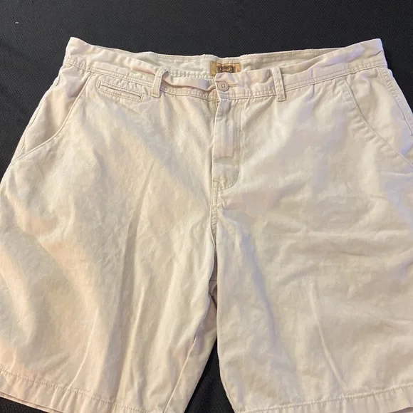 Men’s Cargo Short Size 44. Preowned. - Picture 2 of 6